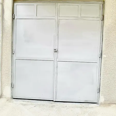 Appartement Little Paris With Free Garage Near Tokuda Hospital