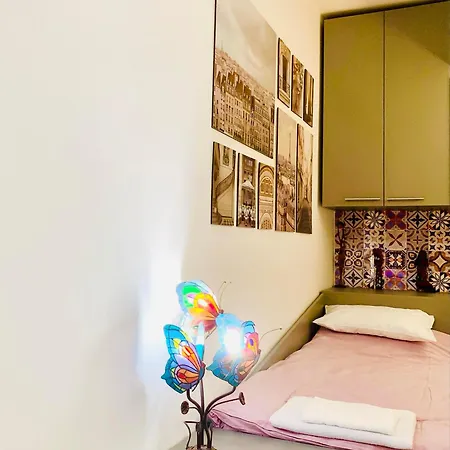 Free Garage Little Paris Apartment *